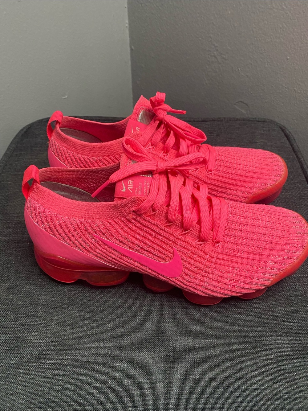 Nike Air VaporMax Flyknit 3 - Triple Pink - Picture 2 of 7